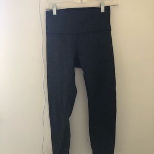 Lululemon wonder under